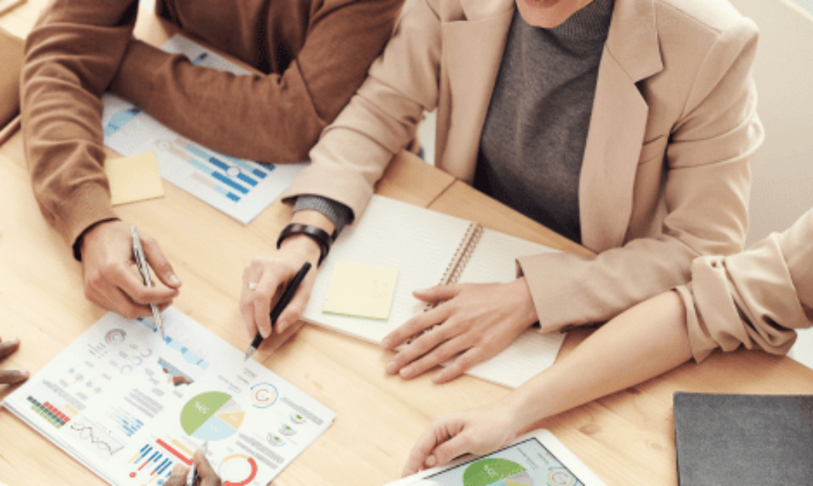 Comment réussir sa reconversion professionnelle en 6 mois : guide pratique